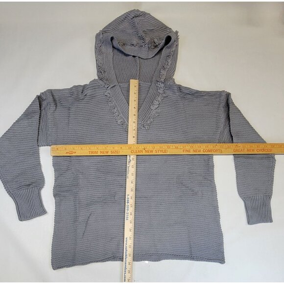 Hooded Sweater Sassy Grey Knit Distressed V-Neck Fringe Detail Womens Medium NEW - Picture 10 of 10